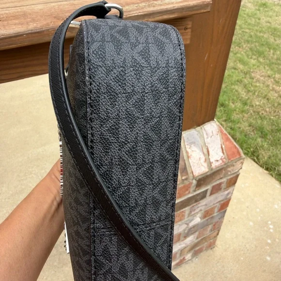 NWT MICHAEL KORS Jet Set Large Logo Crossbody Chain Bag - Picture 12 of 13